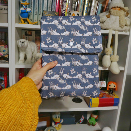 Funda libro con bolsillo